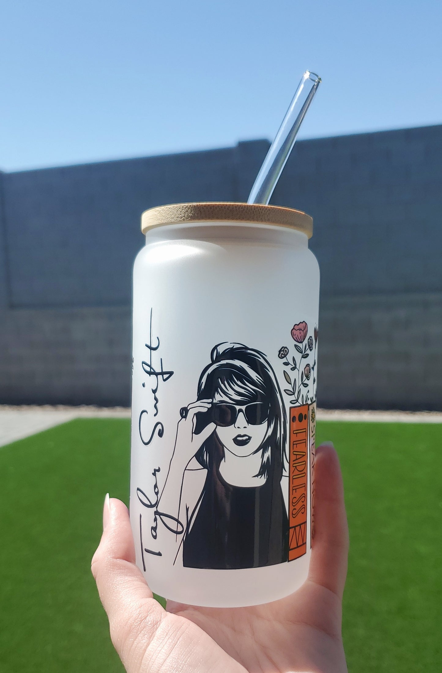 Taylor Swift 17oz Glass Cup